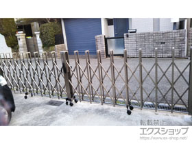 のカーゲート トリップゲート RB型 ノンレール 両開き 54W(27S+27M) 施工例