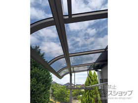 のバルコニー・ベランダ屋根 スピーネ R型 屋根タイプ 単体 積雪〜20cm対応 施工例