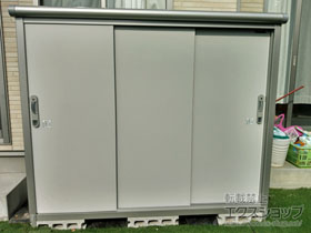 の物置・屋外倉庫 エスモ 一般型 1797×520×1501（ESE-1805E） ESE-1805E-PW 施工例