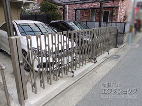 のカーゲート アルシャインII M型 Aタイプ ノンレール 両開き 600W 施工例