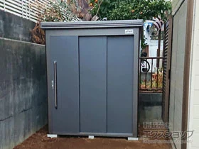 サンキンの物置・収納・屋外倉庫 アウトレット物置 SKGL-07 1847×1362×2105 SKGL-07-GK 施工例