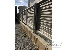のフェンス・柵 ミエーネフェンス 目隠しルーバータイプ 自由柱 施工例