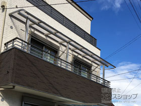 のバルコニー・ベランダ屋根 ヴェクターテラス R型 屋根タイプ 連棟 積雪〜20cm対応 施工例