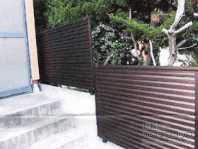 のフェンス・柵 ミエーネフェンス 目隠しルーバータイプ 自由柱施工 施工例