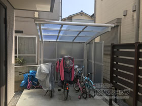 のサイクルポート・駐輪場 フーゴRパーク (ラウンドスタイル) パネル2面囲い 積雪〜20cm対応 施工例