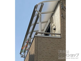 のバルコニー・ベランダ屋根 プレシオステラス R型 屋根タイプ 連棟 積雪〜20cm対応 施工例