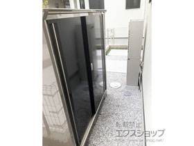 の物置・屋外倉庫 ナイソーシスター　1520×720×1603（KMW-157D-P） KMW-157D-P 施工例