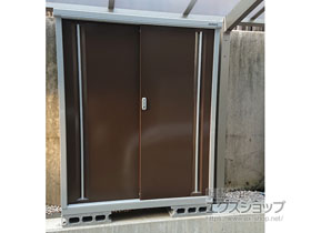 の物置・屋外倉庫 シンプリー 一般型 1320×415×1603（MJX-134D-P） MJX-134D-P-TB 施工例