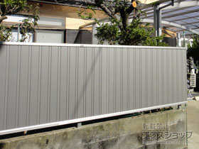 のフェンス・柵 シンプレオフェンス6型 縦目隠し　自由柱施工 施工例