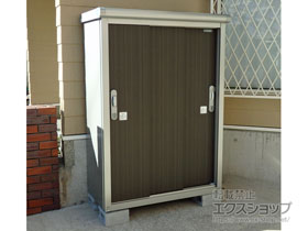 の物置・屋外倉庫 エスモ 一般型 1050×520×1501（ESE-1005E） ESE-1005E-DW 施工例