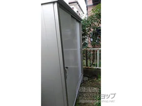 ヨドコウの物置・収納・屋外倉庫 エスモ 一般型 1797×650×1959 ESE-1806A-PW 施工例