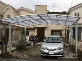 LIXIL(リクシル)のカーポート ネスカR (ラウンドスタイル) ワイド 積雪～20cm対応 施工例