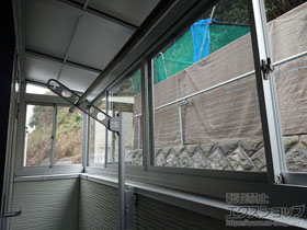 のテラス囲い・サンルーム サニージュ F型 造り付けバルコニー納まり ランマ無 積雪〜20cm対応 施工例