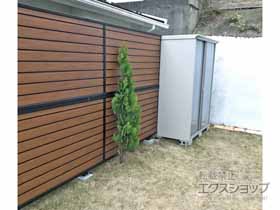 のフェンス・柵 モクアルフェンス 目隠しタイプ 2段支柱 自立建て用（パネル2段） 施工例