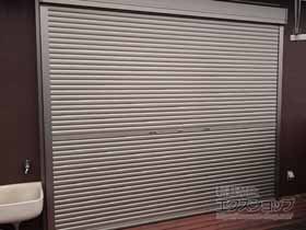 のガレージシャッター ガレージシャッタークワトロ 手動式 外部付タイプ 施工例