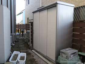 の物置・屋外倉庫 エスモ 一般型 1797×750×1959 ESE-1807A-PW 施工例