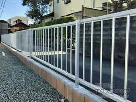 Value Select�̃t�F���X�E��E�� �~�G�b�^�t�F���X �h�Ƃ��Ċi�q�^�C�v�@���R���{�H �{�H��