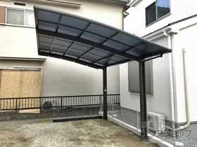 LIXIL(リクシル)のカーポート ネスカR (ラウンドスタイル) 積雪～20cm対応 施工例