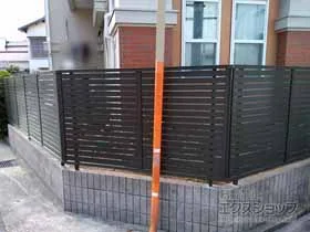 LIXIL(���N�V��)�̃t�F���X�E��E�� �v���X�^�t�F���X7Y�^ ���X���b�g �t���[�|�[���^�C�v �{�H��