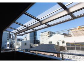 のバルコニー・ベランダ屋根 スピーネ F型 屋根タイプ 単体 積雪〜20cm対応 施工例