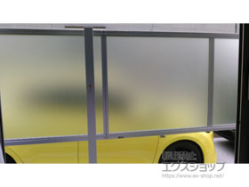 のフェンス・柵 シンプレオフェンスP1型 目隠しポリカパネル 2段支柱 自立建て用（パネル1段） 施工例