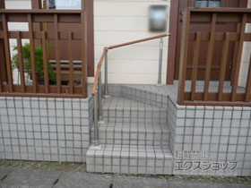 のフェンス・柵 グリップライン 歩行補助手すり 施工例