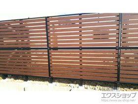 のフェンス・柵 モクアルフェンス 横板タイプ 2段支柱 自立建て用（パネル2段） 施工例