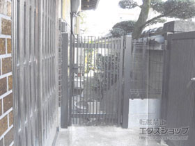 のフェンス・柵 ライシス門扉 4型 太たて桟 片開き 柱使用 施工例