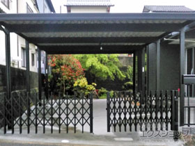 のカーゲート アルシャインHG(傾斜地用) ノンキャスター 両開き 560W*ロング柱仕様 施工例