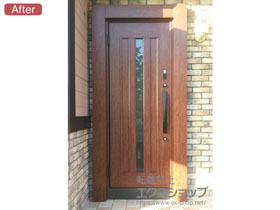 の玄関ドア リシェント玄関ドア3 アルミ仕様 片開き仕様(ランマ無)L C12N型 ※カザスプラス仕様 施工例