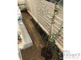 のフェンス・柵 マイティウッド ベーシック 横貼り8段 隙間15mm 施工例