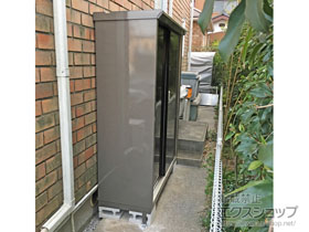 の物置・屋外倉庫 ナイソーシスター　1320×480×1603（KMW-135D） KMW-135D 施工例