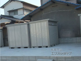 の物置・屋外倉庫 Mr.ストックマンダンディ (シャッター扉) 多雪型 2200×1738×2110（NDE-S2217） NDE-S2217-W 施工例