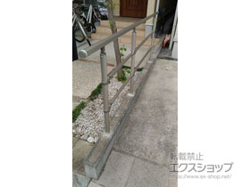 のフェンス・柵 パルトナーUDフェンス2型(手すり) 横格子タイプ 施工例