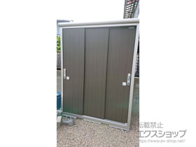 の物置・屋外倉庫 エスモ 一般型 1497×750×1959 ESE-1507A-DW 施工例