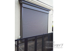 の窓シャッター リフォームシャッター イタリヤ リモコン電動式 *ボックス下げ納まり 施工例