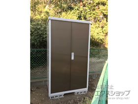 の物置・屋外倉庫 アイビーストッカー 1100×755×1903（BJX-117E） BJX-117E-TB 施工例