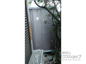 の物置・屋外倉庫 シンプリー 一般型 1100×755×1903（MJX-117E-P） MJX-117E-P-AR 施工例