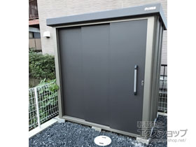 の物置・屋外倉庫 エスケーエイト SK8-70 一般型 1800×1200×1940 施工例