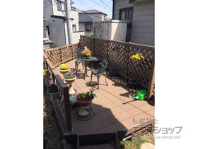 のウッドデッキ リウッドデッキ 200＋リウッドデッキフェンス2型＜ラチス格子＞ 施工例