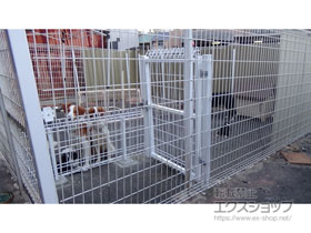 のフェンス・柵 メッシュフェンスG10 自在柱 施工例