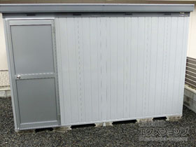 の物置・屋外倉庫 断熱物置 ネクスタプラス ドアタイプ 一般型 3580×1790×2375 NXP-64HD-MG 施工例