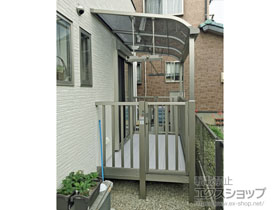 のバルコニー・ベランダ屋根 スピーネ R型 ビューステージFスタイル屋根タイプ 単体 積雪〜20cm対応 施工例