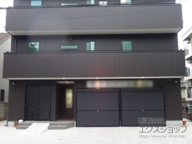 のガレージシャッター ガレージシャッタークワトロ 手動式 外部付タイプ 施工例