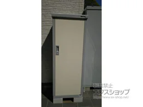 イナバの物置・収納・屋外倉庫 アイビーストッカー 600×515×1603（BJX-065D） BJX-065D-FW 施工例