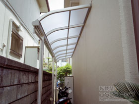 のテラス屋根 プレシオステラス R型 テラスタイプ 連棟 積雪〜20cm対応 施工例