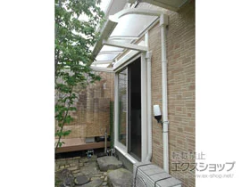 YKKAPのバルコニー屋根 ソラリア R型 ルーフタイプ 単体 積雪〜20cm対応 施工例