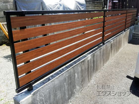 のフェンス・柵 モクアルフェンス 横板タイプ 自由柱施工 施工例