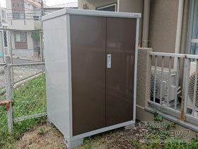 の物置・屋外倉庫 アイビーストッカー 1100×905×1603 BJX-119D-TB 施工例