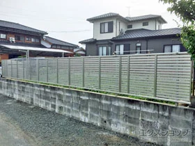 YKKAP�̃t�F���X�E��E�� �V���v���I�t�F���X3�^ �����i�q ���R���^�C�v �{�H��